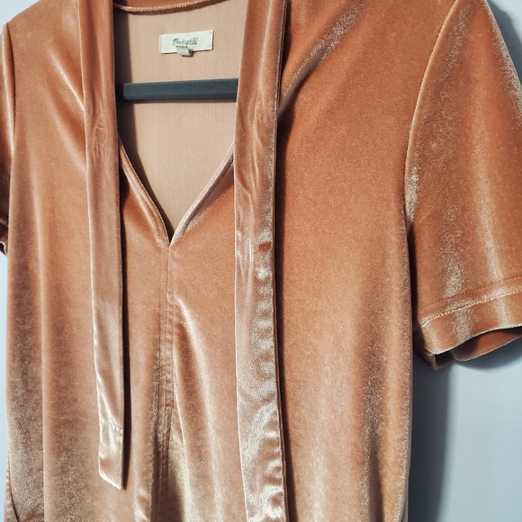 Soft shiny xs tie neck madewell top - Picture 3 of 5